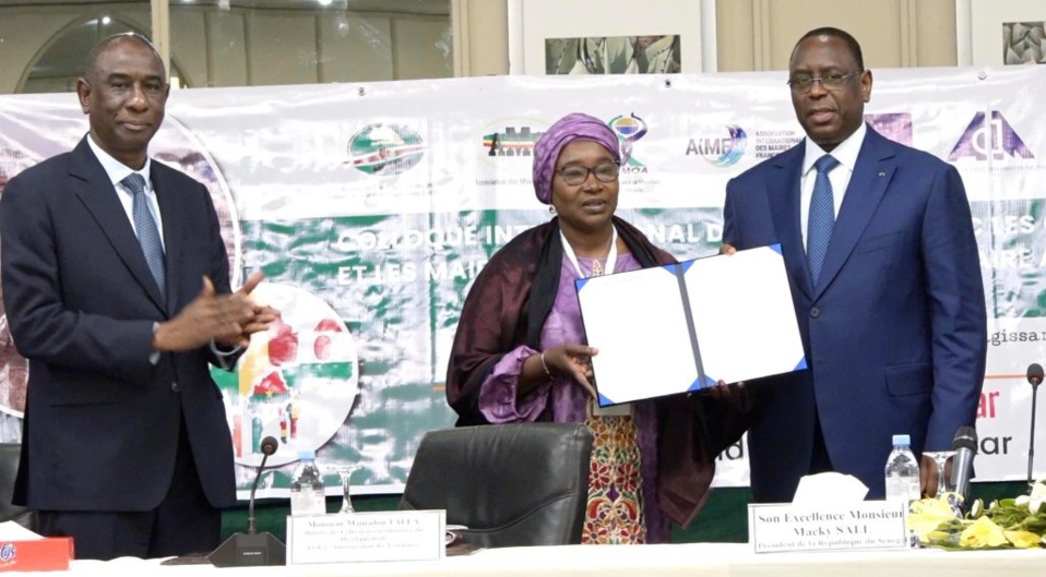 MACKY SALL AU COLLOQUE SUR LES IMPACTS DE LA CRISE SECURITAIRE AU SAHEL : «Il ne peut y avoir de développement national s’il n’y a pas de développements territoriaux» MACKY SALL AU COLLOQUE SUR LES IMPACTS DE LA CRISE SECURITAIRE AU SAHEL : «Il ne peut y avoir de développement national s’il n’y a pas de développements territoriaux»