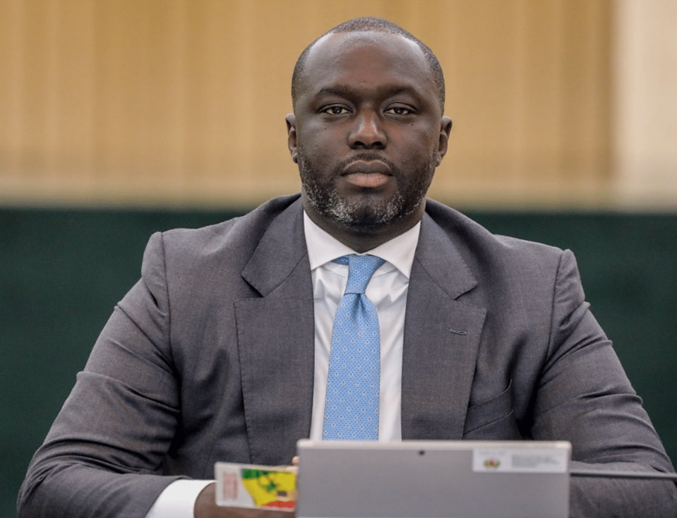 TRAITEMENT D'INFORMATION RELATIVES A L’EMIGRATION MIGRATION IRREGULIERE : Abdou Karim Fofana enchaîne les démentis et précise TRAITEMENT D'INFORMATION RELATIVES A L’EMIGRATION MIGRATION IRREGULIERE : Abdou Karim Fofana enchaîne les démentis et précise