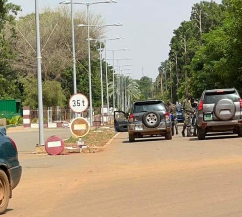 Situation à Niamey : des sources proches de la Présidence parlent de tentative de coup d’Etat, le dispositif militaire renforcé aux points stratégiques