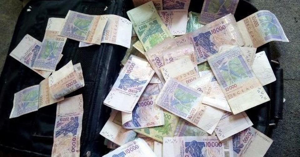 DETOURNEMENT DE 95.988.000 F CFA A KEUR MASSAR : Il bouffe l’argent de la friperie et crie au vol dans son magasin