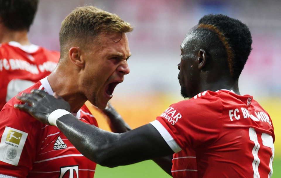 Joshua Kimmich prend la défense de Sadio Mané Joshua Kimmich prend la défense de Sadio Mané