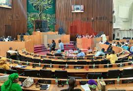 Les députés de Pastef défient Antoine Diome par rapport à la dissolution de leur parti et boycottent le vote
