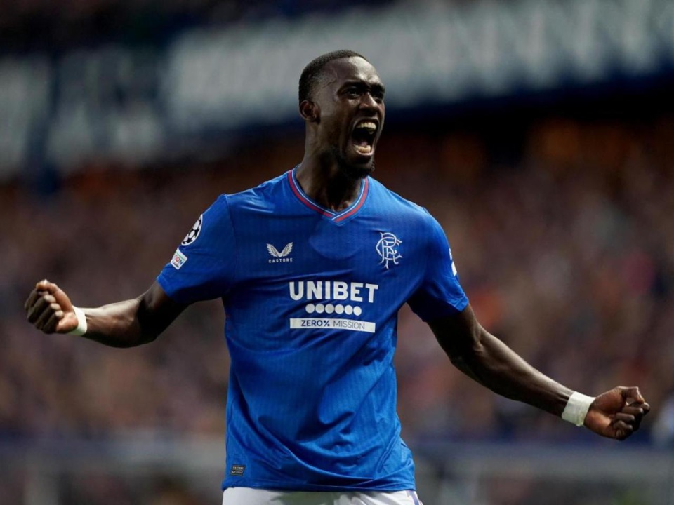 C1 : Abdallah Sima marque un bijou mais le PSV résiste aux Rangers C1 : Abdallah Sima marque un bijou mais le PSV résiste aux Rangers