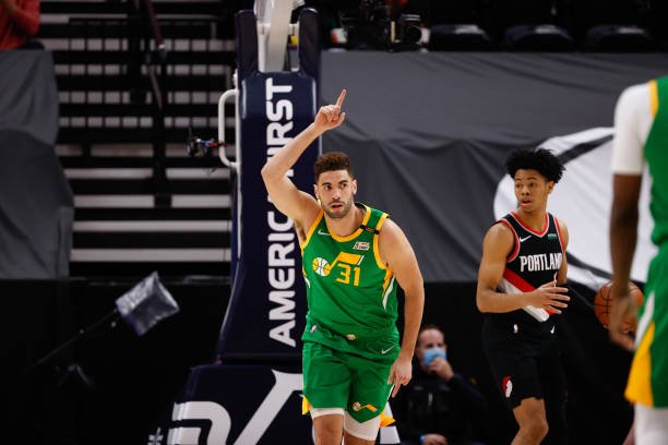 LE SÉNÉGALO-AMÉRICAIN DÉCROCHE UN CONTRAT DE 22,5 MILLIONS DE DOLLARS : Georges Niang s'engage avec Cleveland