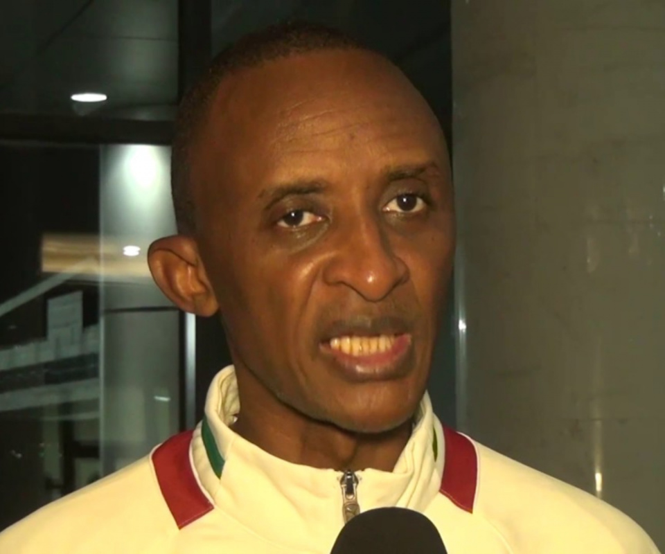 «SONKORISATION» DES STADES : Abdoulaye Sow assimile le phénomène à la transformation d’un parti politique en chorale «SONKORISATION» DES STADES : Abdoulaye Sow assimile le phénomène à la transformation d’un parti politique en chorale