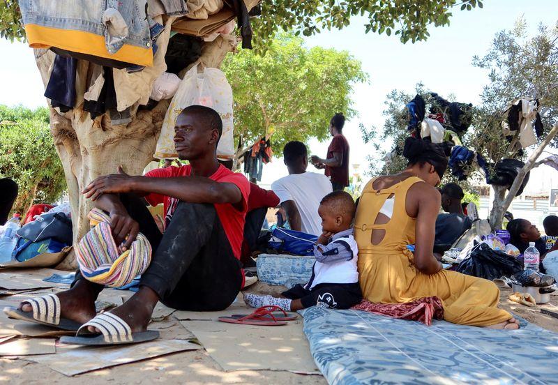 MIGRATION IRREGULIERE : 2500 migrants et 62 passeurs interceptés dans la région de Sfax, l’Italie durcit les mesures pour endiguer le phénomène