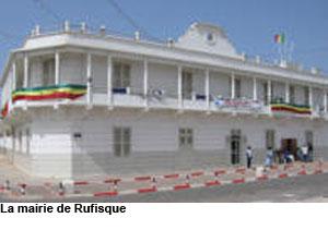 DEUX CONSEILLERS MUNICIPAUX DE RUFISQUE SE CHAMAILLENT À LA BARRE À CAUSE D'UNE PRÉTENDUE GESTION NÉBULEUSE DE LA MAIRIE : Amadou Tidiane Niane réclame la somme de 50 millions F Cfa de dédommagement à El Hadji Mamadou Sène qui l'a traité d'escroc