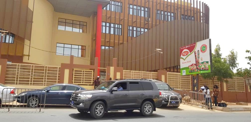 Folklore et les assikos au siege de l'APR Folklore et les assikos au siege de l'APR