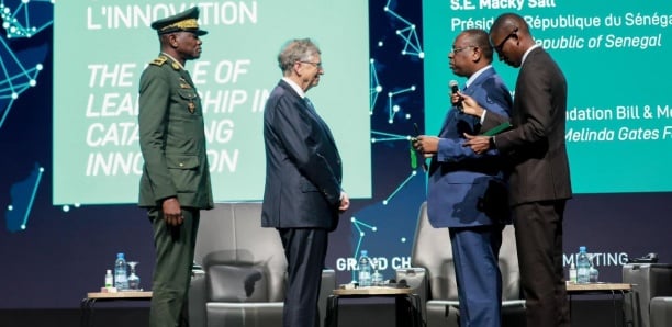 Grand Challenges Dakar 2023 : Le président Macky Sall élève Bill Gates au rang de Commandeur dans l'Ordre national du Lion