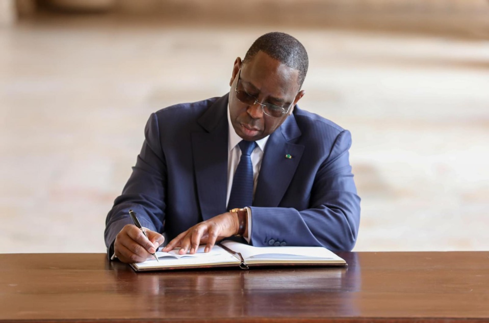 NOMINATION DU NOUVEAU GOUVERNEMENT : Le Président Macky Sall nomme 39 ministres avec 5 nouveaux entrants NOMINATION DU NOUVEAU GOUVERNEMENT : Le Président Macky Sall nomme 39 ministres avec 5 nouveaux entrants