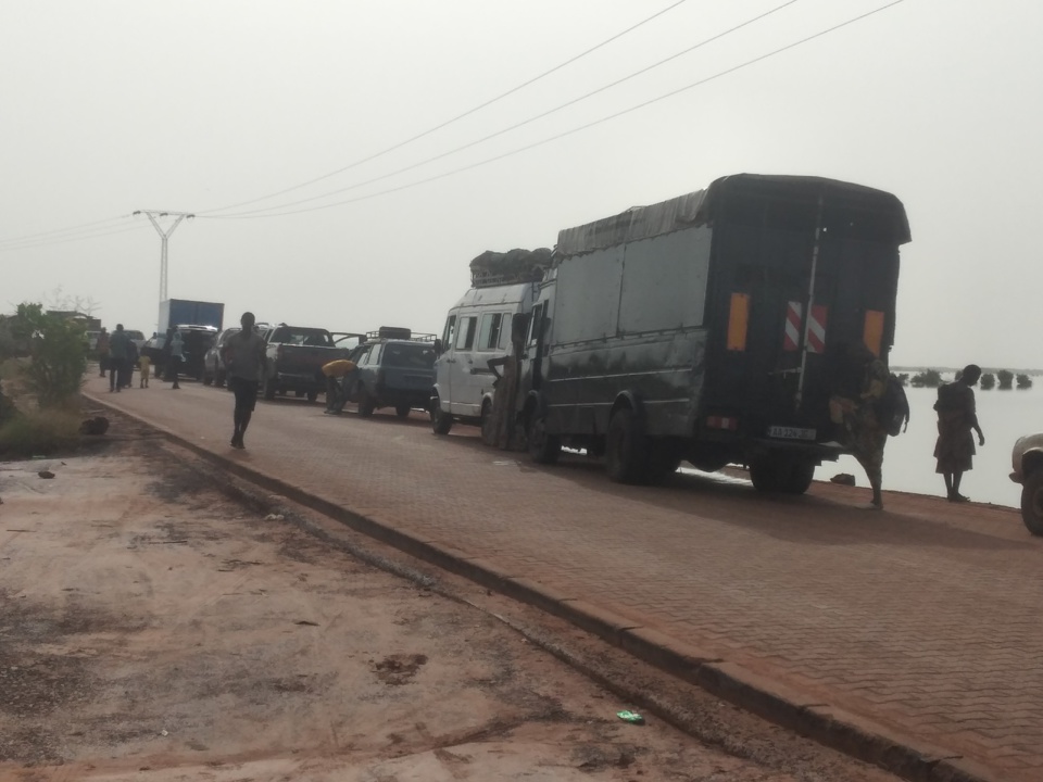 Réhabilitation de la RN4 entre Bignona-Ziguinchor: L'enfer sur les voies boueuses de contournement Réhabilitation de la RN4 entre Bignona-Ziguinchor: L'enfer sur les voies boueuses de contournement