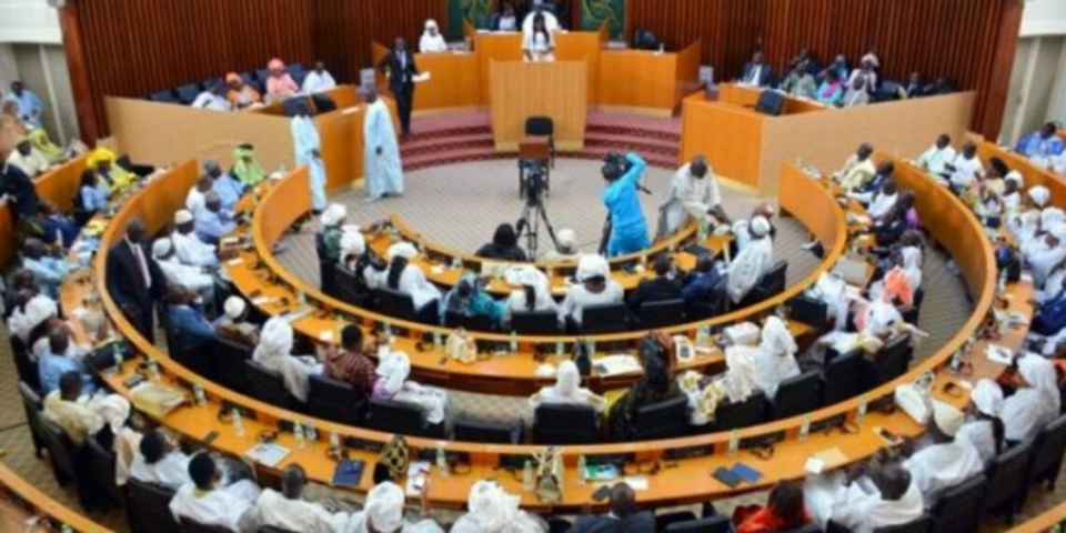 RENOUVELLEMENT DU BUREAU DE L’ASSEMBLÉE NATIONALE : Taxawu Sénégal fusille le groupe parlementaire Yewwi Askan Wi RENOUVELLEMENT DU BUREAU DE L’ASSEMBLÉE NATIONALE : Taxawu Sénégal fusille le groupe parlementaire Yewwi Askan Wi