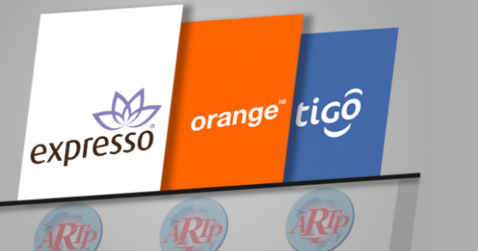 MARCHE DES COMMUNICATIONS ELECTRONIQUES (AVRIL-JUIN 2023) : Orange perd des parts de marché et reste leader de la téléphonie et de l’internet MARCHE DES COMMUNICATIONS ELECTRONIQUES (AVRIL-JUIN 2023) : Orange perd des parts de marché et reste leader de la téléphonie et de l’internet