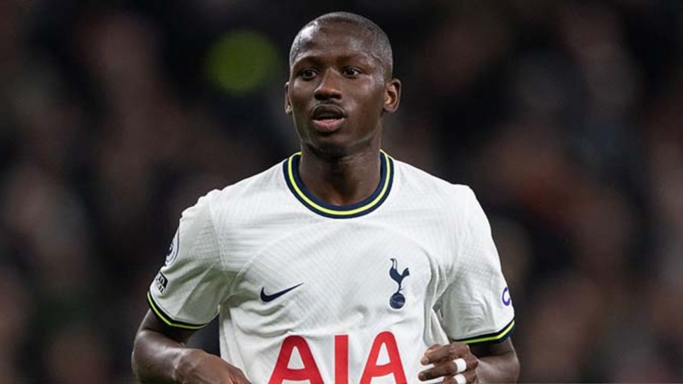 Tottenham-Fulham ce lundi soir : Pape Matar Sarr sort sur blessure Tottenham-Fulham ce lundi soir : Pape Matar Sarr sort sur blessure