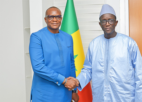 RAJEUNISSEMENT DE L'ÉQUIPE DE LAT DIOP AU MINISTÈRE DES SPORTS : Macky Sall envoie à la retraite Léopold Senghor, Cheikh Sarr et Mamadou Fall