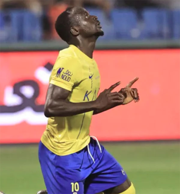 HUIS CLOS, 100E MATCH DE SADIO MANÉ, INEFFICACITÉ DES ATTAQUANTS : El Tactico console les supporters, se réjouit pour SM10 et se rassure devant les buts