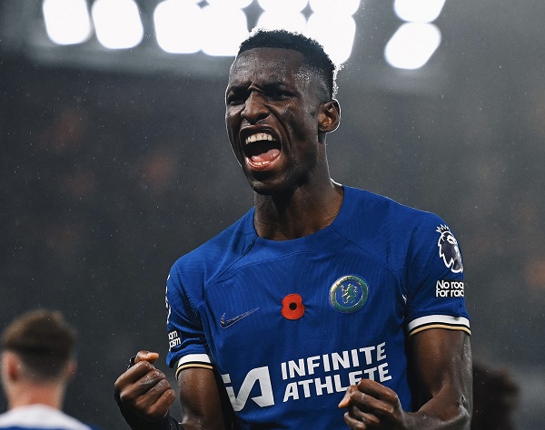 Chelsea arrache le nul contre Manchester City (4-4) Nicolas Jackson participe au festival