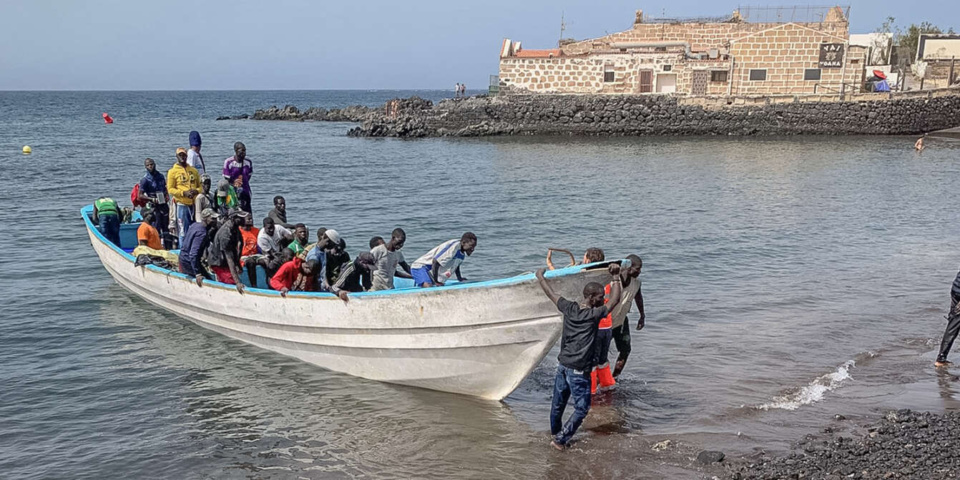 EMIGRATION CLANDESTINE : Horrifié par les morts d’enfants dans le désert et en mer, Macky Sall annonce un plan spécial pour la jeunesse