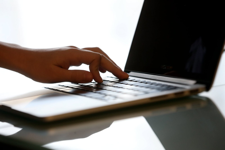 Extraordinaire : une infox fait le tour en quelques minutes Extraordinaire : une infox fait le tour en quelques minutes