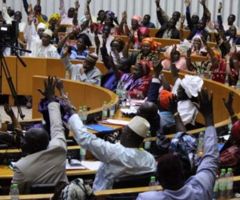 BUDGET DU MINISTERE DE LA COMLUNICATION, DES TELECOMMUNICATIONS ET DU NUMERIQUE : Les députés exorcisent les démons du secteur BUDGET DU MINISTERE DE LA COMLUNICATION, DES TELECOMMUNICATIONS ET DU NUMERIQUE : Les députés exorcisent les démons du secteur