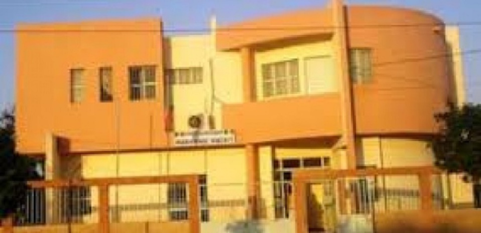 USAGE DE FAUX ET RECETTES DÉTOURNÉES À LA MAIRIE DE WAKHINANE NIMZATH : Un agent municipal arrêté USAGE DE FAUX ET RECETTES DÉTOURNÉES À LA MAIRIE DE WAKHINANE NIMZATH : Un agent municipal arrêté