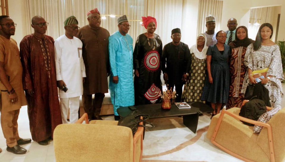 VISITE DE LA DÉLÉGATION DE LA CEDEAO AU SÉNÉGAL : Mimi Touré dénonce un manque de démocratie et exige la libération de Ousmane Sonko VISITE DE LA DÉLÉGATION DE LA CEDEAO AU SÉNÉGAL : Mimi Touré dénonce un manque de démocratie et exige la libération de Ousmane Sonko