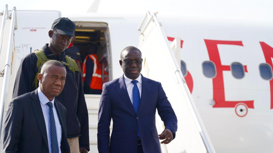 SAINT-LOUIS : Le ministre Antoine Mbengue procède au lancement officiel de l’exploitation de l’aéroport Ousmane Masseck Ndiaye SAINT-LOUIS : Le ministre Antoine Mbengue procède au lancement officiel de l’exploitation de l’aéroport Ousmane Masseck Ndiaye