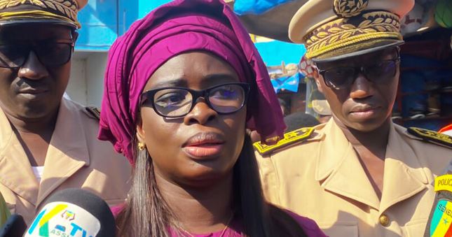 Incendie marché Boucotte Ziguinchor : Macky offre 50 millions et 10 tonnes de riz aux sinistrés