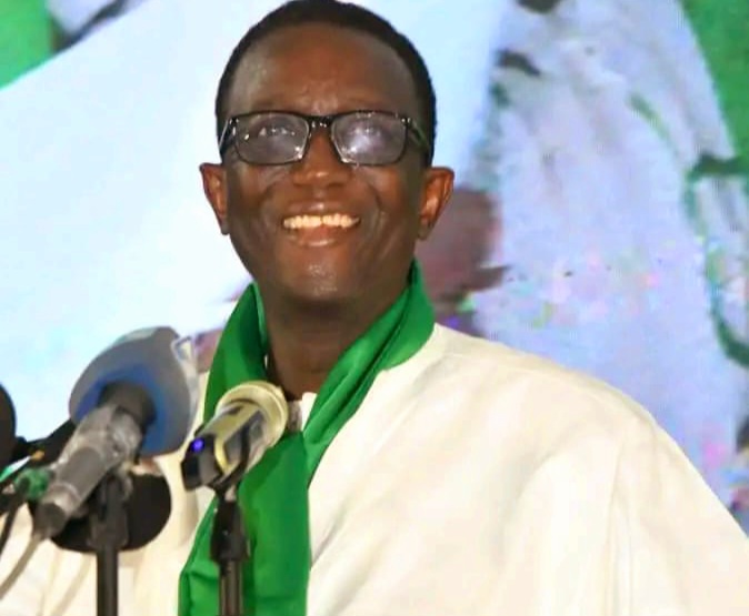 Le Ps investit Amadou Ba dans un brouhaha indescriptible