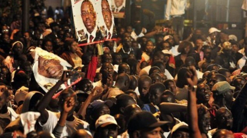 À DEUX MOIS DE LA PRESIDENTIELLE : Macky Sall réunit l’état-major de l’Apr ce jeudi À DEUX MOIS DE LA PRESIDENTIELLE : Macky Sall réunit l’état-major de l’Apr ce jeudi