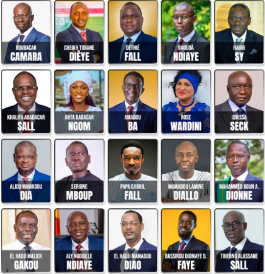 LISTE DÉFINITIVE DES CANDIDATS POUR LA PRÉSIDENTIELLE : 20 candidats retenus, Karim Wade recalé ; toutes les autres requêtes rejetées