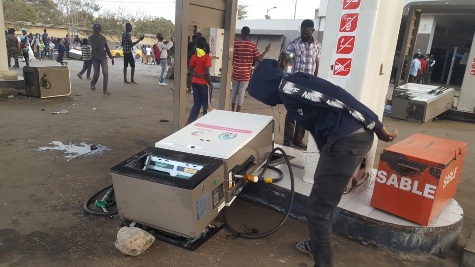 APRES LE BILAN ALARMANT DES SACCAGES DES STATIONS-SERVICE : Les distributeurs des produits pétroliers interpellent la conscience collective