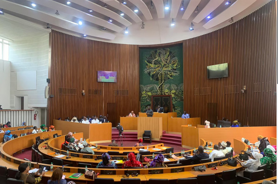 RESOLUTION POUR LA MISE EN PLACE DE LA COMMISSION D’ENQUETE PARLEMENTAIRE DES DEPUTES DU PDS : 120 députés bénissent le projet, Yaw refuse de siéger dans la commission