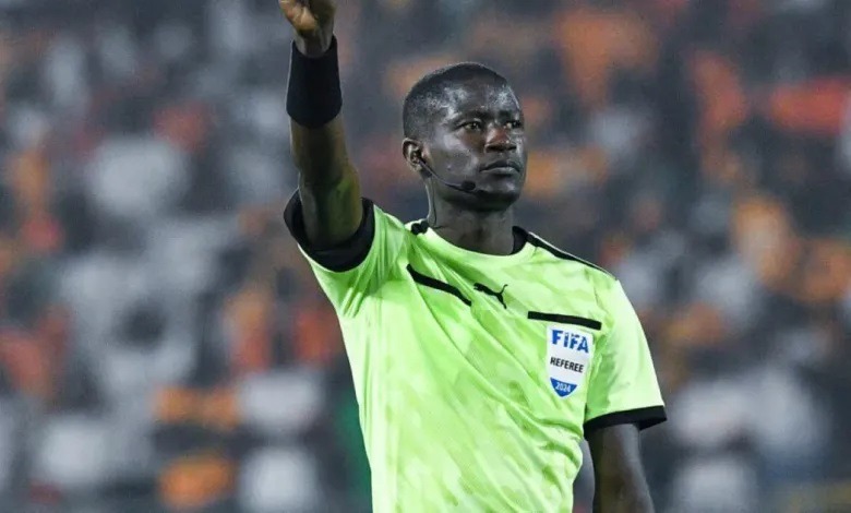 ARBITRE DU MATCH SENEGAL-COTE D’IVOIRE : Atcho a été exclu pour le reste de la compétition.