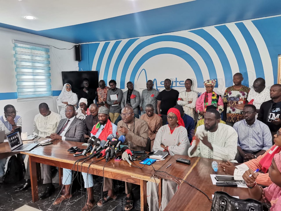 COUPURES D’INTERNET DES DONNEES MOBILES : Le Collectif des syndicats de Sonatel, Free et Expresso en ordre de bataille COUPURES D’INTERNET DES DONNEES MOBILES : Le Collectif des syndicats de Sonatel, Free et Expresso en ordre de bataille