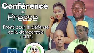 LUTTE CONTRE LA VIOLATION DE LA DEMOCRATIE SENEGALAISE : Des journalistes et chroniqueurs mettent en place le Front pour La défense de la démocratie