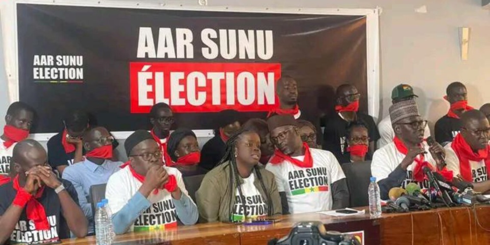 FLOU SUR LA DATE DE LA TENUE DE LA PRÉSIDENTIELLE : Aar Sunu Élection écrit à Macky, exige une élection pour le 3 mars et annonce une série d’actions samedi et dimanche FLOU SUR LA DATE DE LA TENUE DE LA PRÉSIDENTIELLE : Aar Sunu Élection écrit à Macky, exige une élection pour le 3 mars et annonce une série d’actions samedi et dimanche
