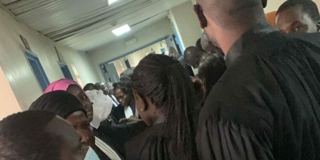 DANS SON BUREAU, LE JUGE MAMADOU SECK ET NGAGNE DEMBA TOURÉ ONT FAILLI EN VENIR AUX MAINS N'EUT ÉTÉ L'INTERVENTION DES AVOCATS : Le magistrat instructeur l'aurait traité de lâche et d'effronté avant que le greffier ne lui retourne les injures