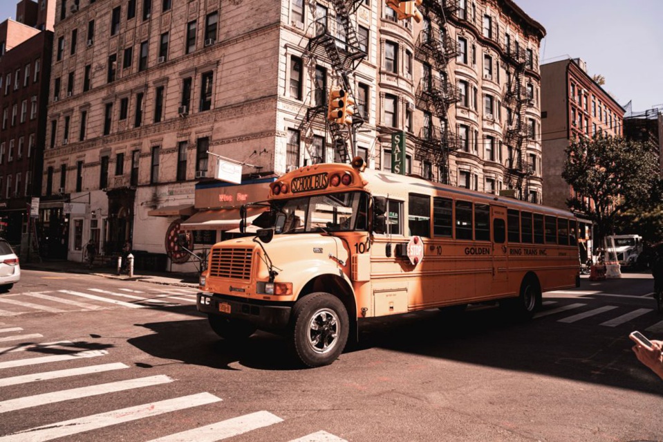 NEW YORK, ETATS-UNIS : Ibou Sarr a hébergé 87 «migrants sénégalais» dans le sous-sol de son entreprise et leur a facturé 180.000 par personne par mois NEW YORK, ETATS-UNIS : Ibou Sarr a hébergé 87 «migrants sénégalais» dans le sous-sol de son entreprise et leur a facturé 180.000 par personne par mois