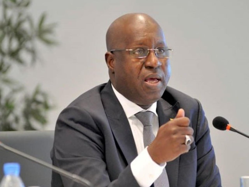 Abdou Karim Sall, Dg de l’Artp et maire de Mbao : « je condamne avec la dernière énergie cet acte inqualifiable » Abdou Karim Sall, Dg de l’Artp et maire de Mbao : « je condamne avec la dernière énergie cet acte inqualifiable »