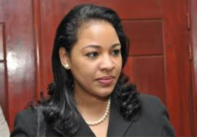 Présidentielle 2024: Lena Sène quitte Idrissa Seck et rejoint Karim Wade