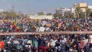 Terrain Hlm Grand Yoff ce qui se passe actuellement Pastef et Taxawu Sénégal 