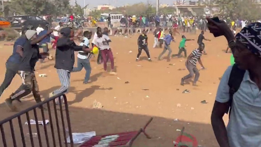 CITÉE DANS LE SABOTAGE DU RASSEMBLEMENT DU FDD SAMEDI DERNIER : La jeunesse de Pastef demande à ses partisans de ne pas répondre au coup du pied de l’âne