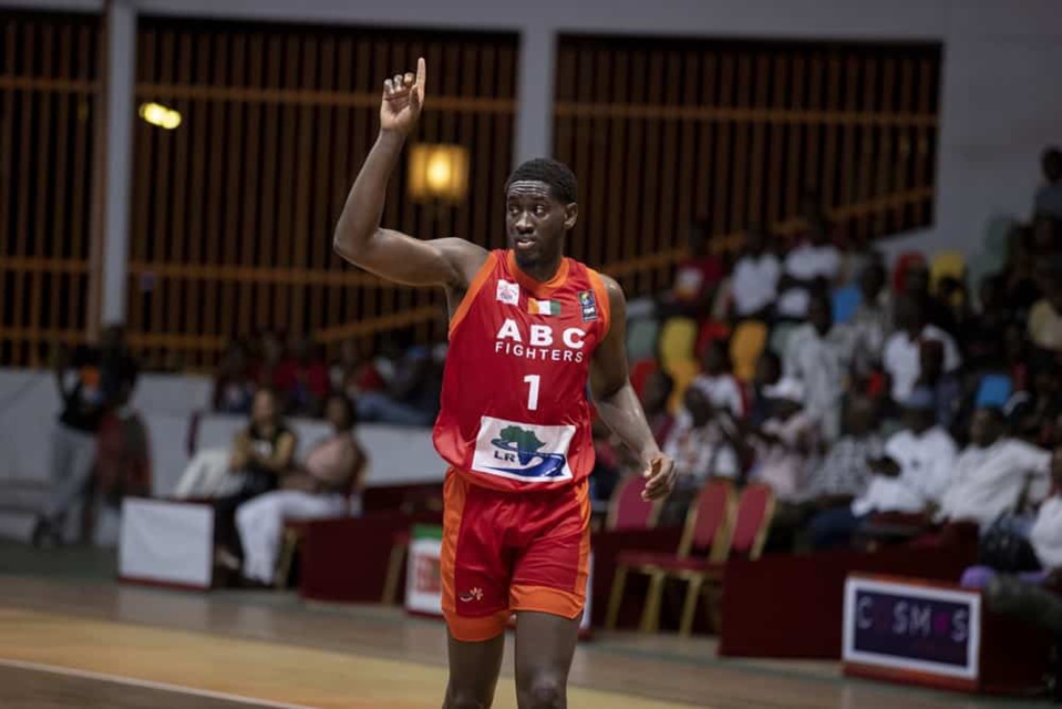 BAL 2024 : L’AS Douanes officialise l’arrivée de Mike Fofana (wiwsport) BAL 2024 : L’AS Douanes officialise l’arrivée de Mike Fofana (wiwsport)