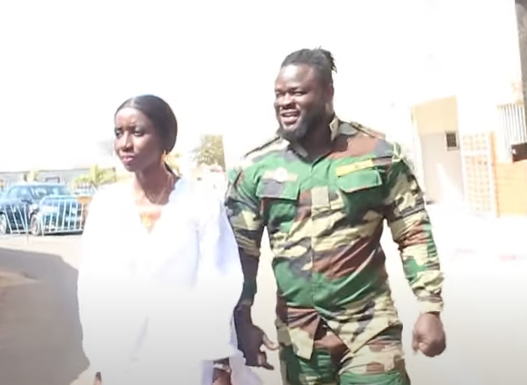 HOPITAL MILITAIRE DE OUAKAM : Eumeu Sène au chevet des hémodialysés