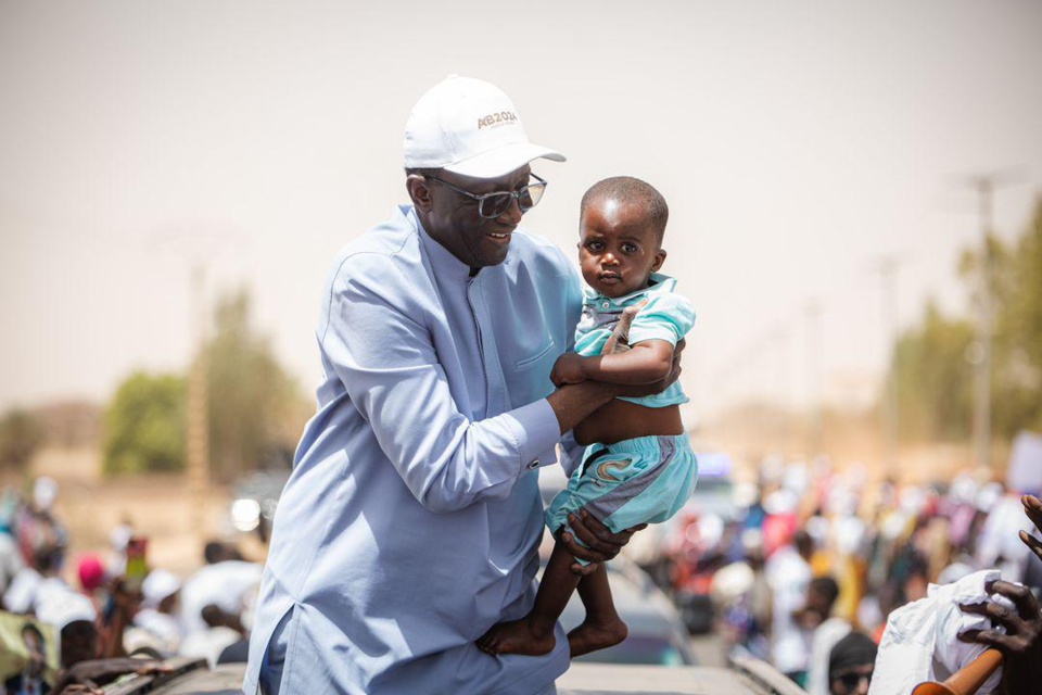 AMADOU BA À TAMBACOUNDA : «Ce pays ne sera pas confié à des aventuriers, inexpérimentés et incompétents» AMADOU BA À TAMBACOUNDA : «Ce pays ne sera pas confié à des aventuriers, inexpérimentés et incompétents»