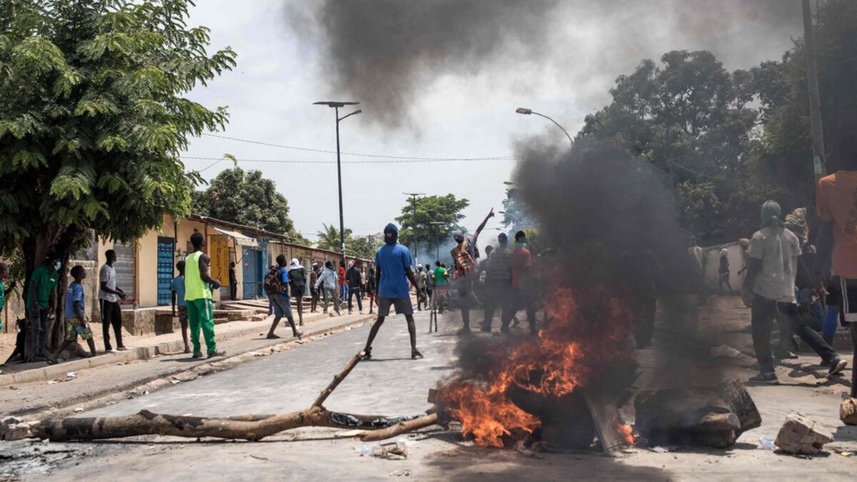 DERNIERES MANIFESTATIONS DE JUIN : Sidy Diatta et quatre autres jeunes tués par balles à Ziguinchor ; la loi d’amnistie sauve les coupables DERNIERES MANIFESTATIONS DE JUIN : Sidy Diatta et quatre autres jeunes tués par balles à Ziguinchor ; la loi d’amnistie sauve les coupables