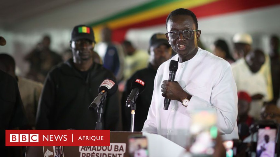 IMPLOSION DU PARTI DEMOCRATIQUE SENEGALAIS 25 fédérations et 12 députés valident la candidature de Amadou Bâ IMPLOSION DU PARTI DEMOCRATIQUE SENEGALAIS 25 fédérations et 12 députés valident la candidature de Amadou Bâ