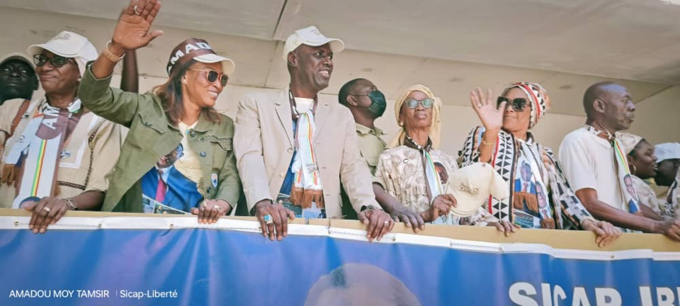 CARAVANE BENNO BOKK YAKAR : Zahra Iyane Thiam et Tamsir Sokhna à l'assaut des derniers bastions de résistance CARAVANE BENNO BOKK YAKAR : Zahra Iyane Thiam et Tamsir Sokhna à l'assaut des derniers bastions de résistance