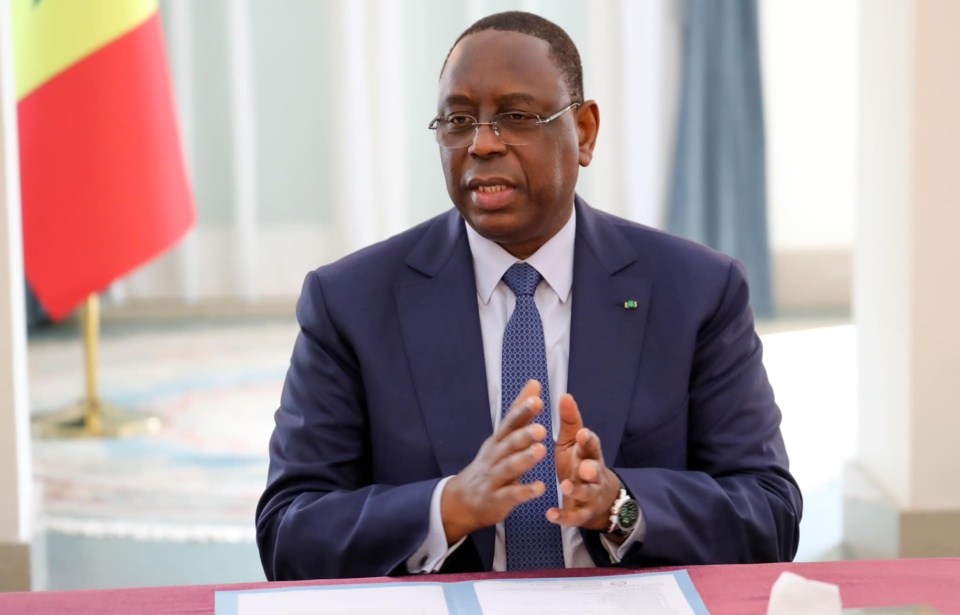 CÉRÉMONIE D'ADIEU AU PALAIS DE LA RÉPUBLIQUE : Macky Sall rencontre une dernière fois les membres de son cabinet dans une ambiance d'émotion CÉRÉMONIE D'ADIEU AU PALAIS DE LA RÉPUBLIQUE : Macky Sall rencontre une dernière fois les membres de son cabinet dans une ambiance d'émotion